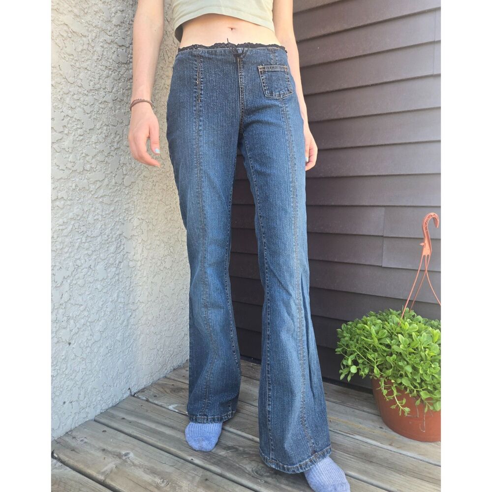 Women's Vintage 1990s Lace Pocket Low Rise Flare Bootcut Denim SO Stretch Jeans
